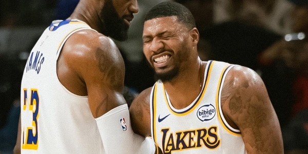 九游娱乐-2年1100万美金！2换1！湖人引援大获成功，艾顿该让出首发