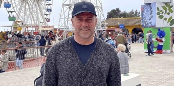 九游体育-弗里克假期前往游乐园游玩，明日国脚回归球队恢复训练