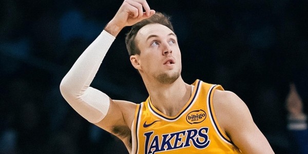 九游娱乐-2年1100万美金！2换1！湖人引援大获成功，艾顿该让出首发