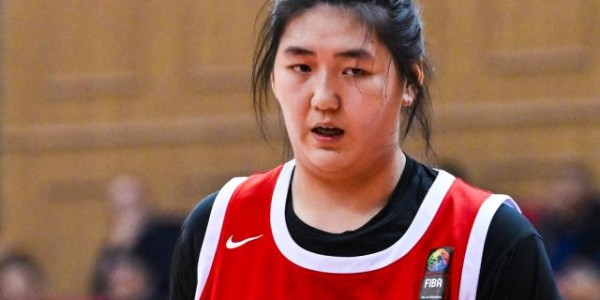 九游官网-女篮热身赛大胜！2米26张子宇砍11+9，王思雨亮相