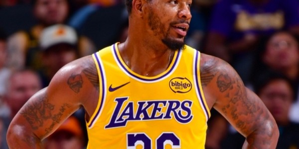 九游娱乐-2年1100万美金！2换1！湖人引援大获成功，艾顿该让出首发